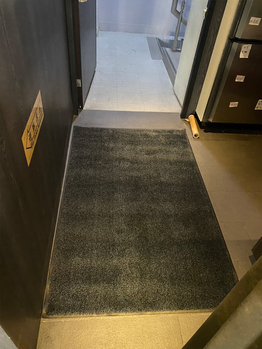 餐廳防滑地墊｜鉑紳企業